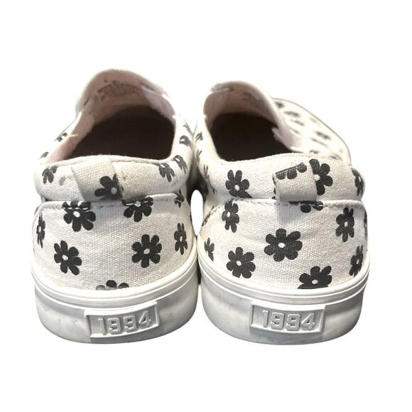 Old Navy Girls Slip On Wild Flowers Sneakers - Picture 4 of 7